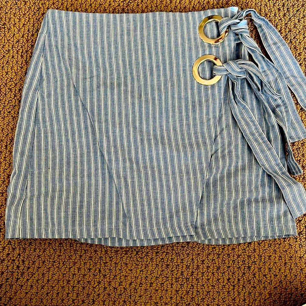 Mint Vanilla mini skirt